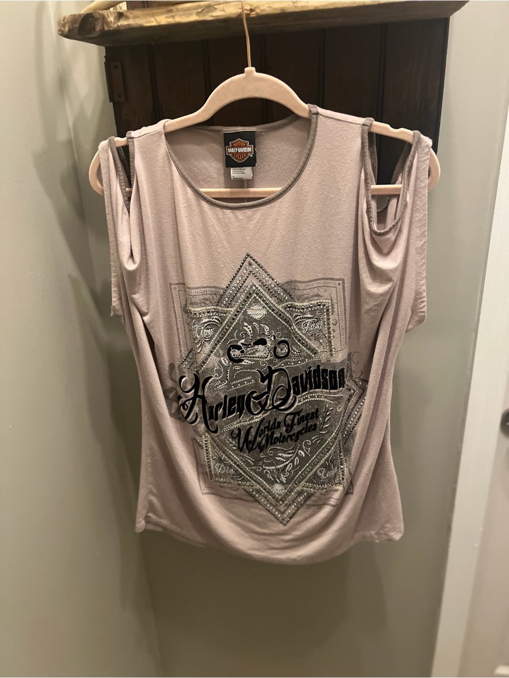 Harley-Davidson Women's Taupe Cold-Shoulder Graphic top